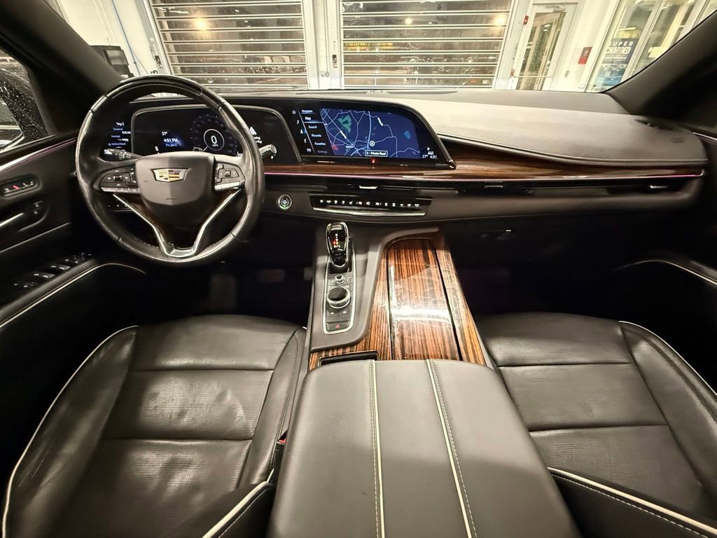 Used 2023 Cadillac Escalade Premium Luxury image 30