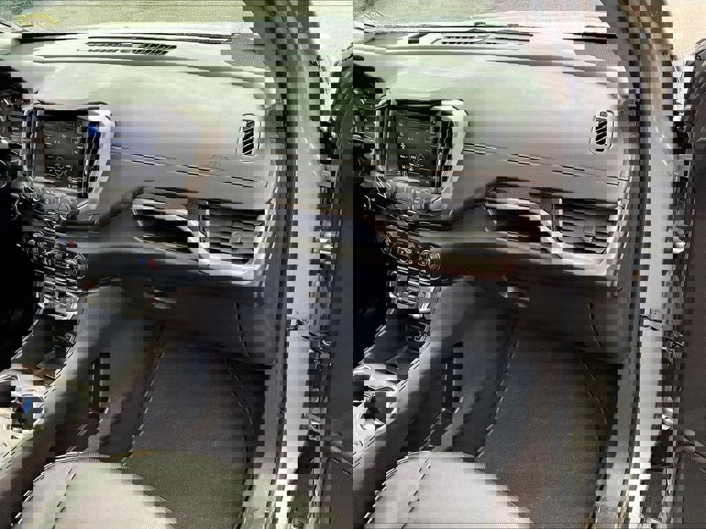 Used 2024 GMC Terrain AT4 image 12