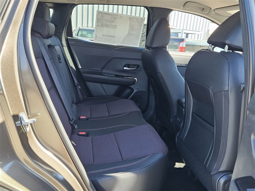 New 2026 Nissan Kicks SR image 14