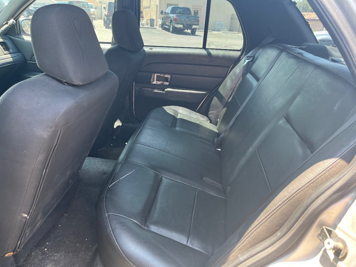 Used 2008 Ford Crown Victoria Police Interceptor RWD image 13