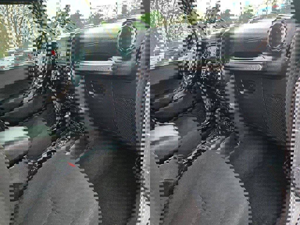 Used 2018 Jeep Wrangler Unlimited Sport w/ Connectivity Group image 22