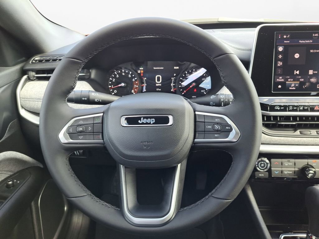 New 2026 Jeep Compass Latitude image 19