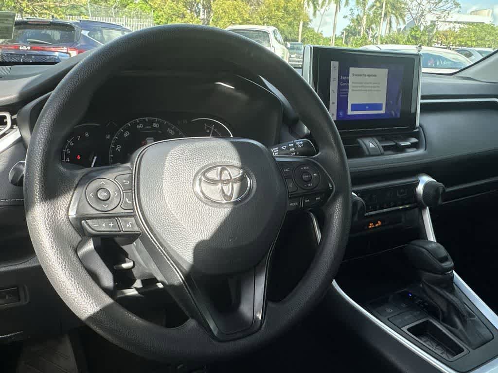 Used 2023 Toyota RAV4 LE FWD image 13