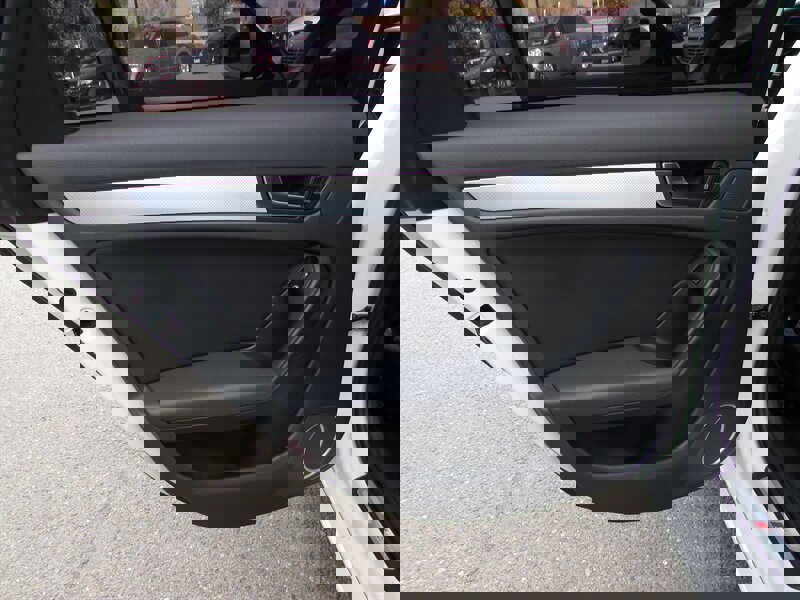 Used 2012 Audi A4 2.0T Premium Plus w/ Premium Plus Pkg image 19