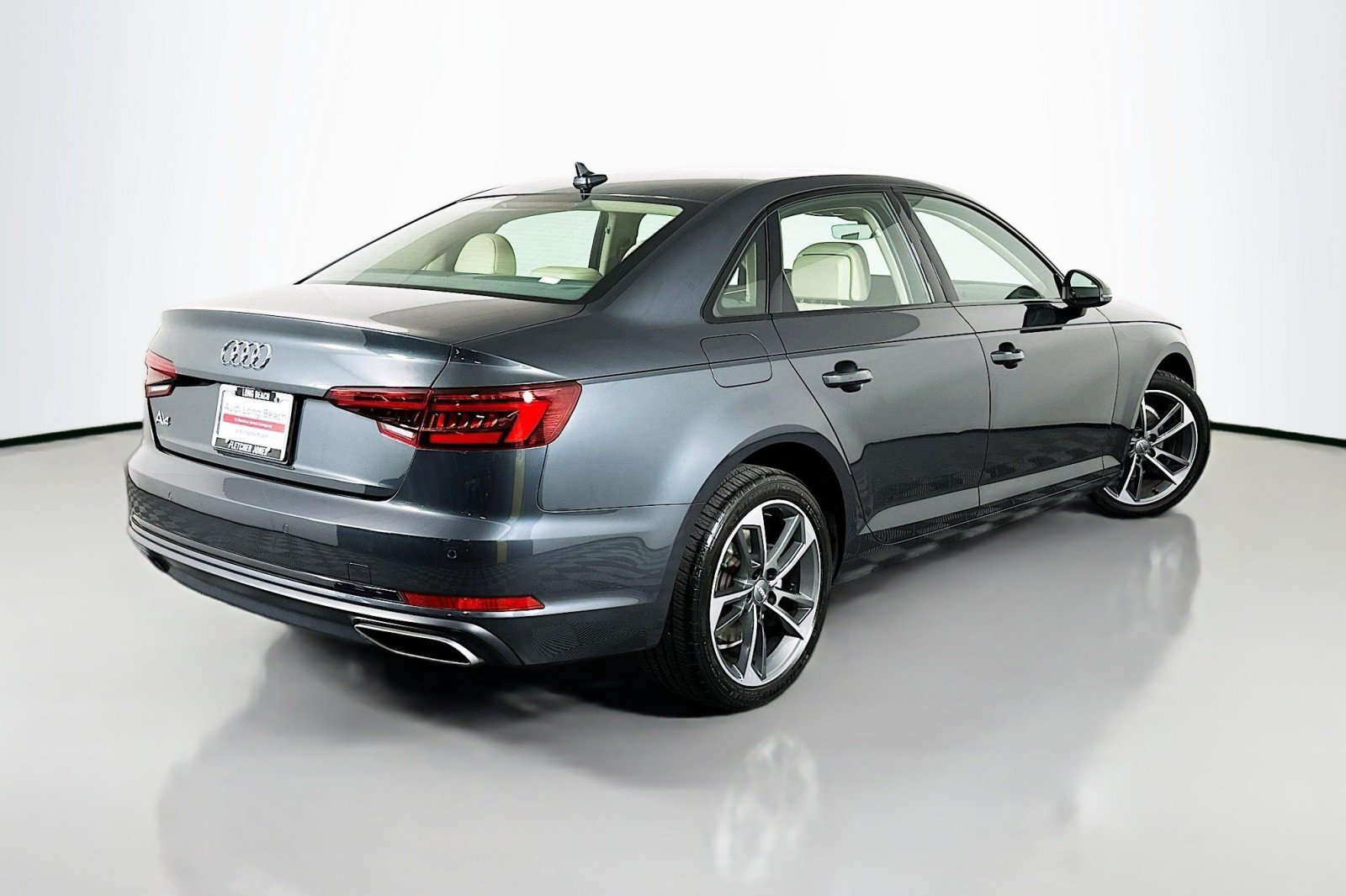 Used 2019 Audi A4 2.0T Premium FWD image 14