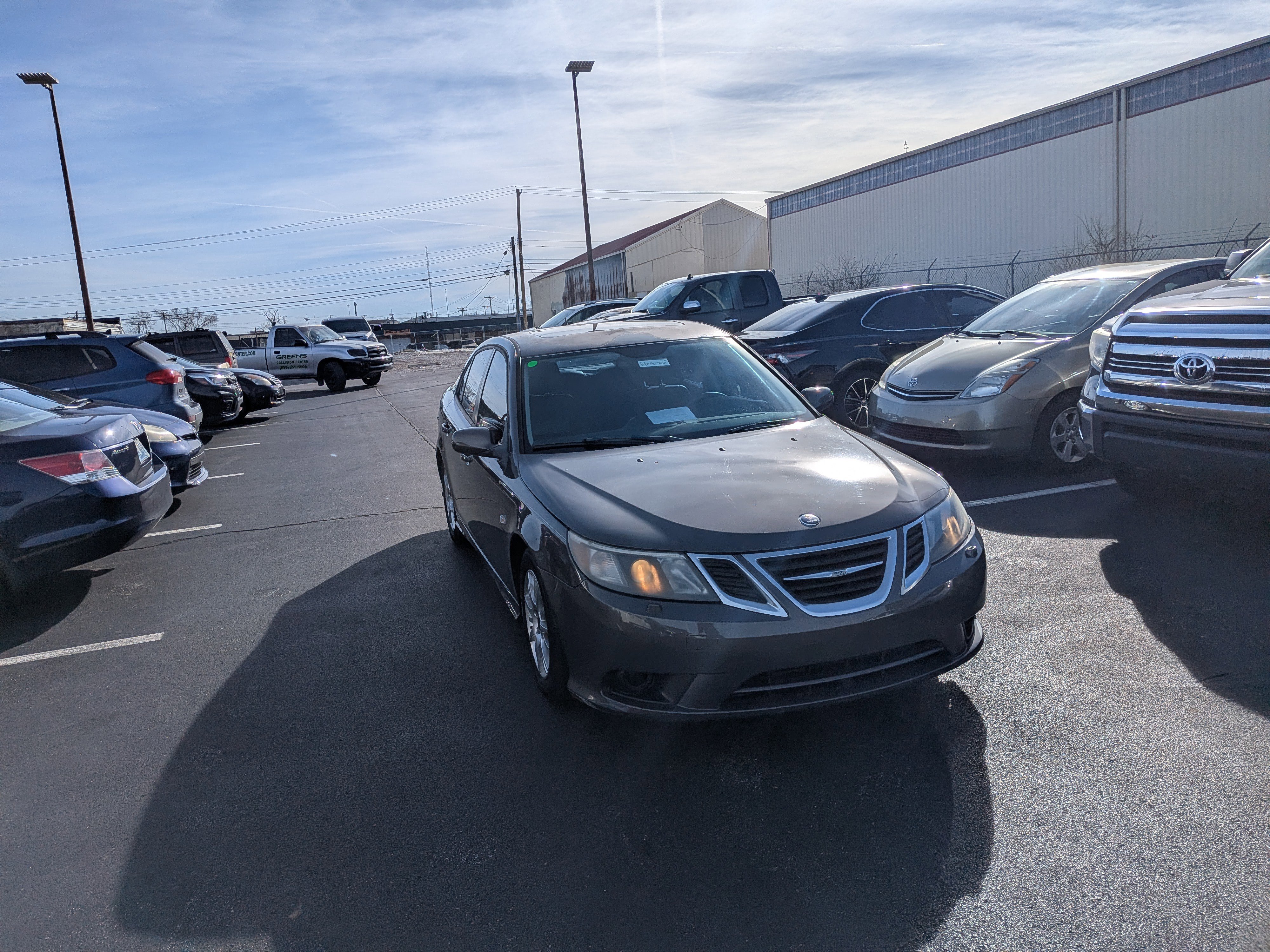 Used 2008 Saab 9-3 2.0T w/ Moonroof Package image 3