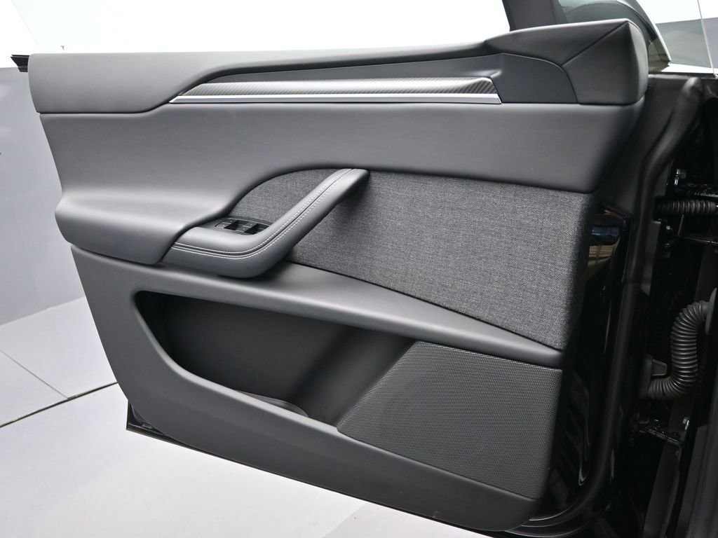 Used 2023 Tesla Model X Plaid image 15