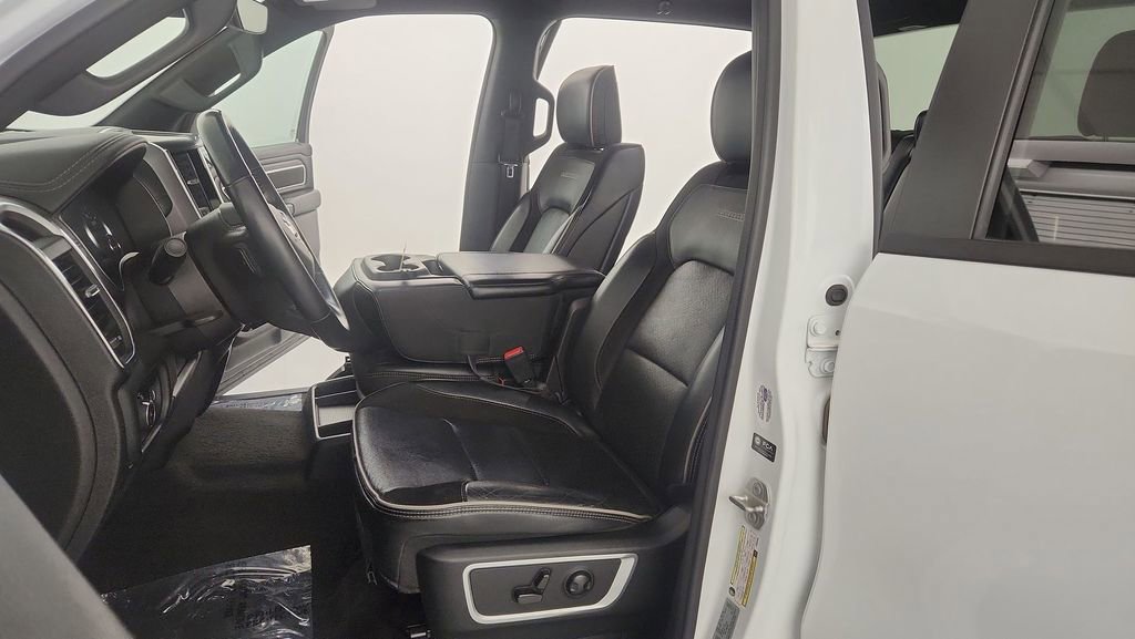 Used 2023 RAM 1500 Laramie image 14