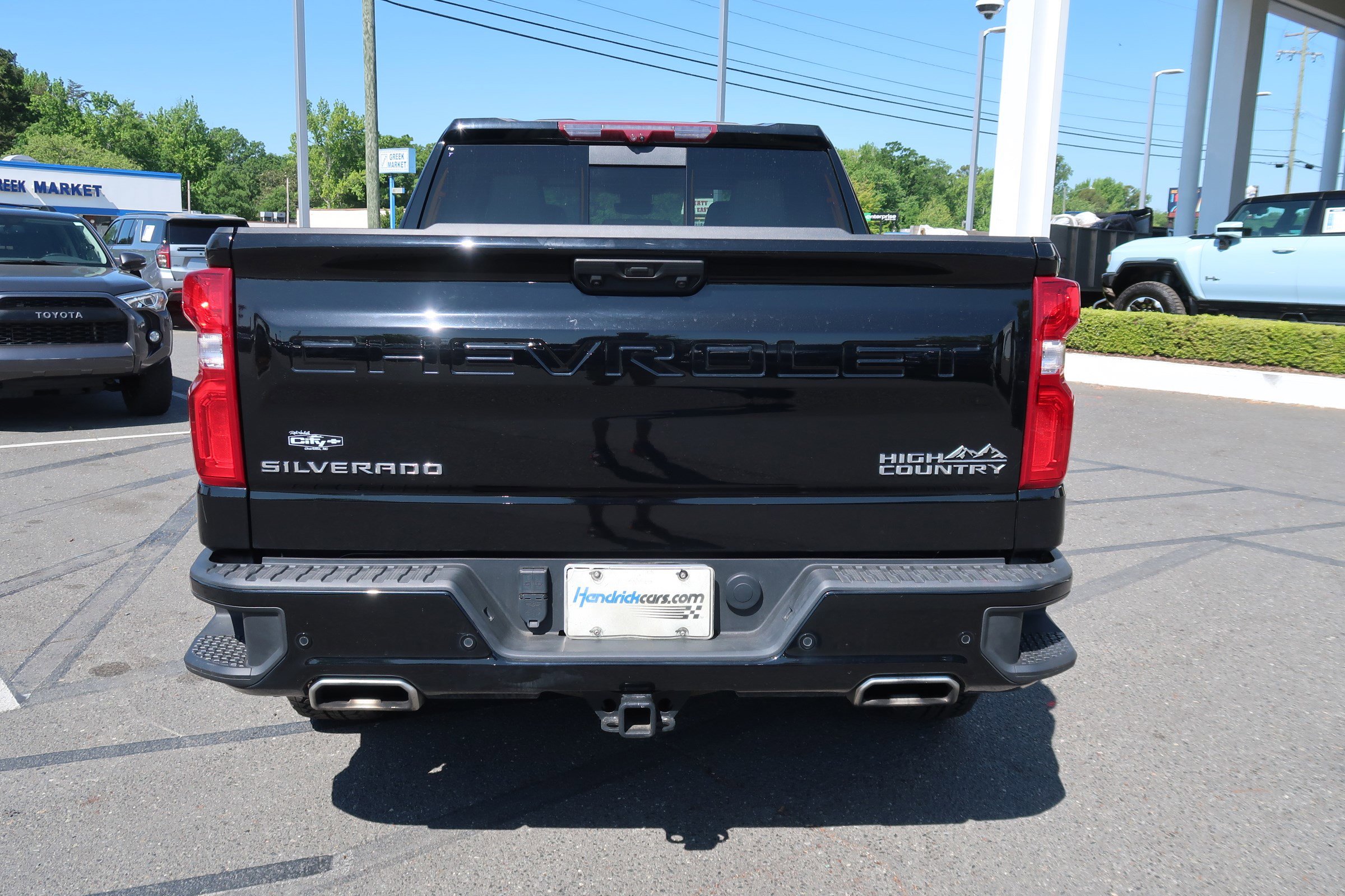Certified 2024 Chevrolet Silverado 1500 High Country w/ Technology Package AWD/4WD image 9