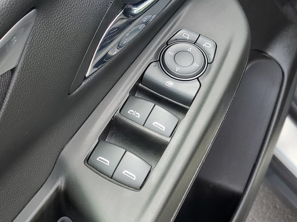 Used 2023 Chevrolet Bolt LT FWD image 22