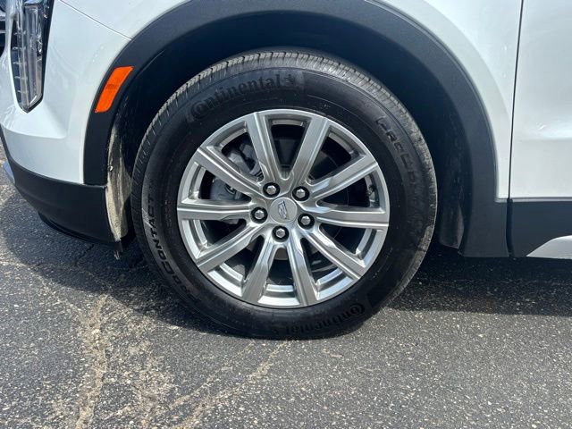 Used 2023 Cadillac XT4 Premium Luxury w/ Cold Weather Package AWD/4WD image 12
