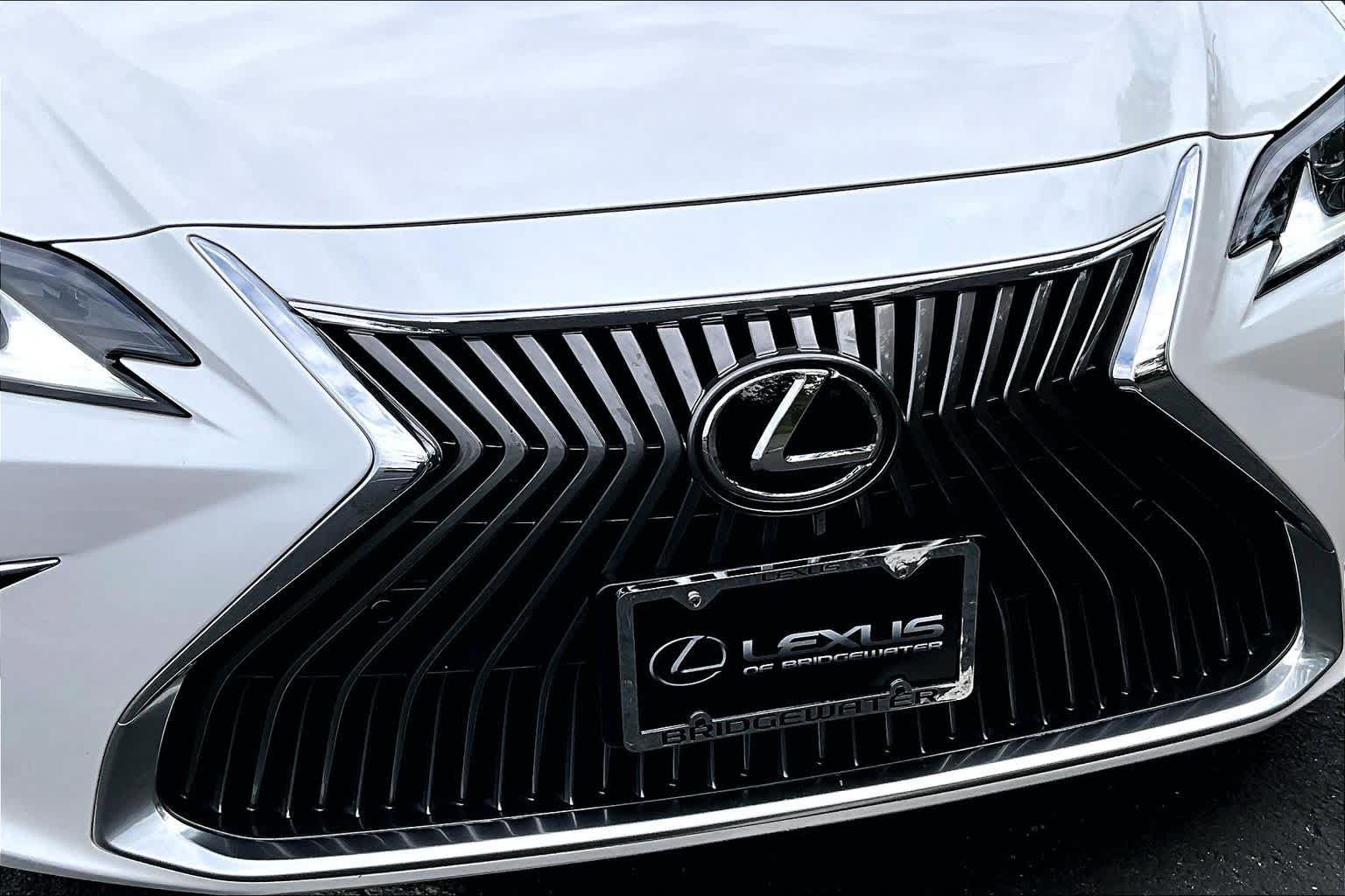 Used 2020 Lexus ES 350 w/ Luxury Package FWD image 33