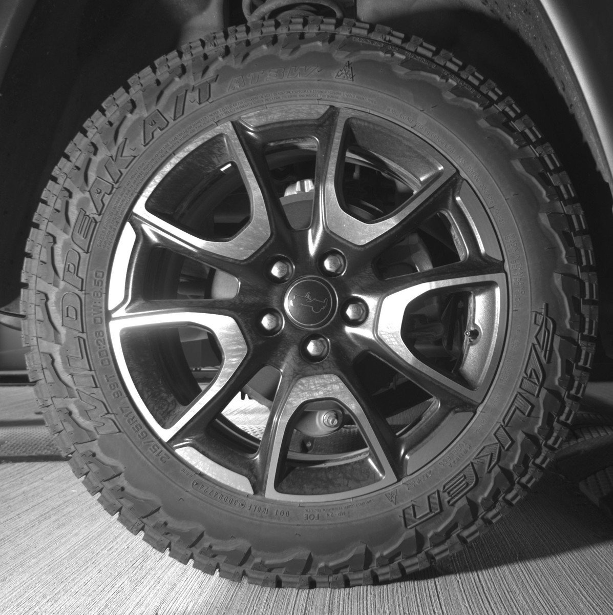 Used 2025 Jeep Compass Trailhawk image 15