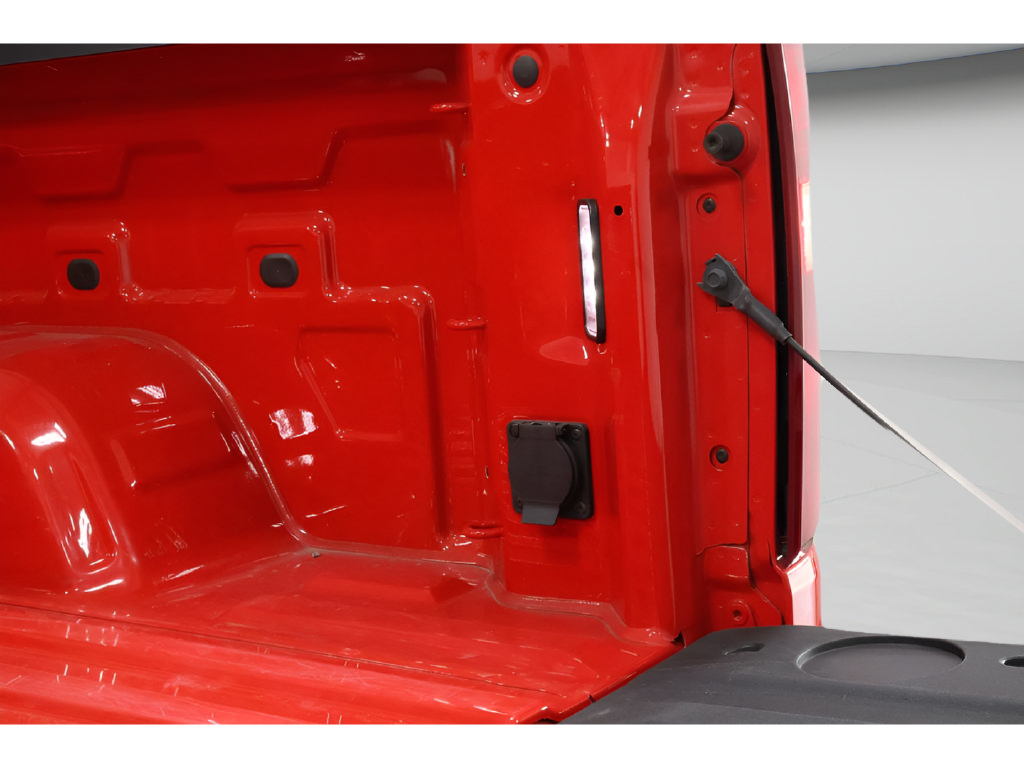 Used 2024 Chevrolet Silverado 1500 LT AWD/4WD image 34
