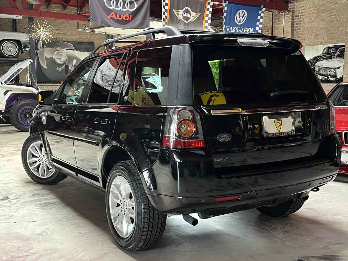 Used 2014 Land Rover LR2 AWD/4WD image 5