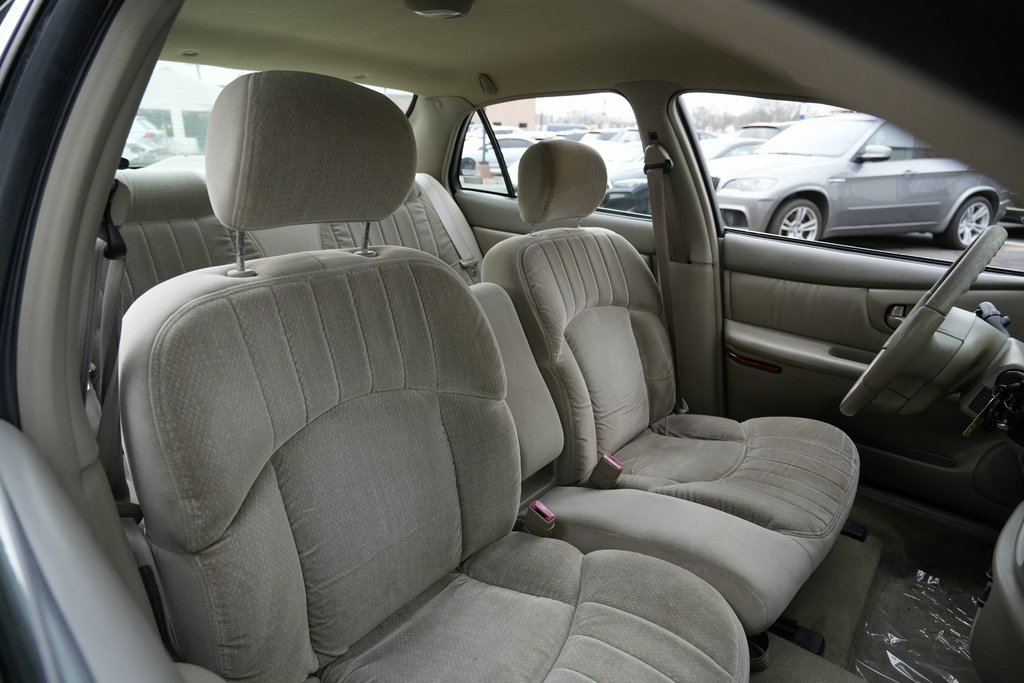 Used 1998 Buick Century Custom image 20