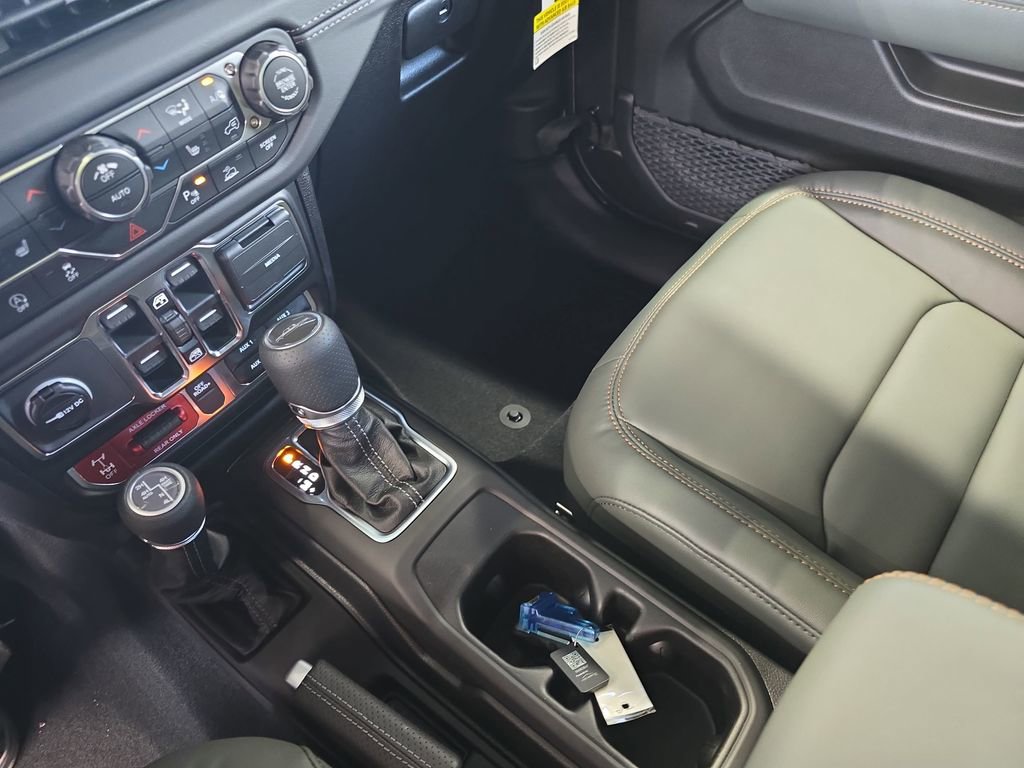 New 2026 Jeep Gladiator Mojave AWD/4WD image 25