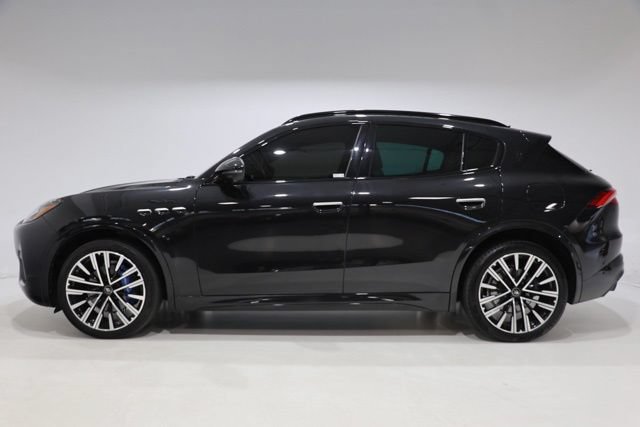 Used 2023 Maserati Grecale Modena AWD/4WD image 4