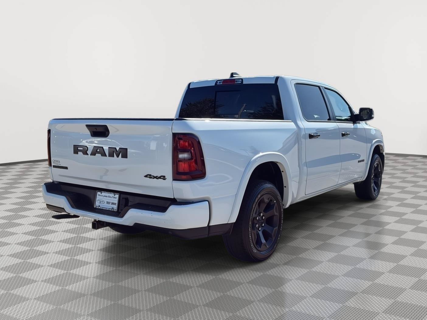Used 2025 RAM 1500 Big Horn AWD/4WD image 6