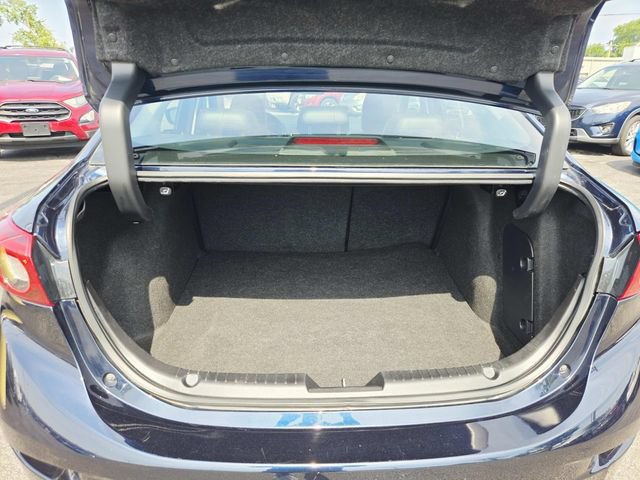 Used 2018 MAZDA MAZDA3 Grand Touring FWD image 11