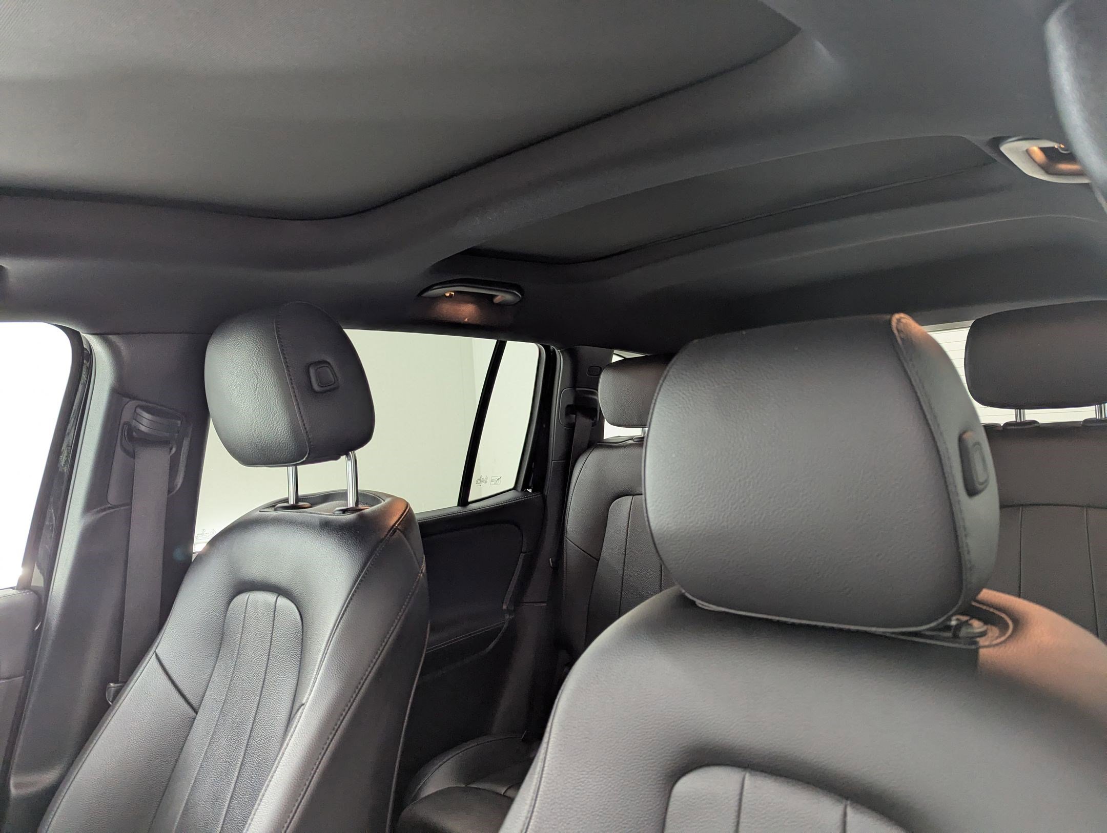 Used 2021 Mercedes-Benz GLB 250 4MATIC image 25