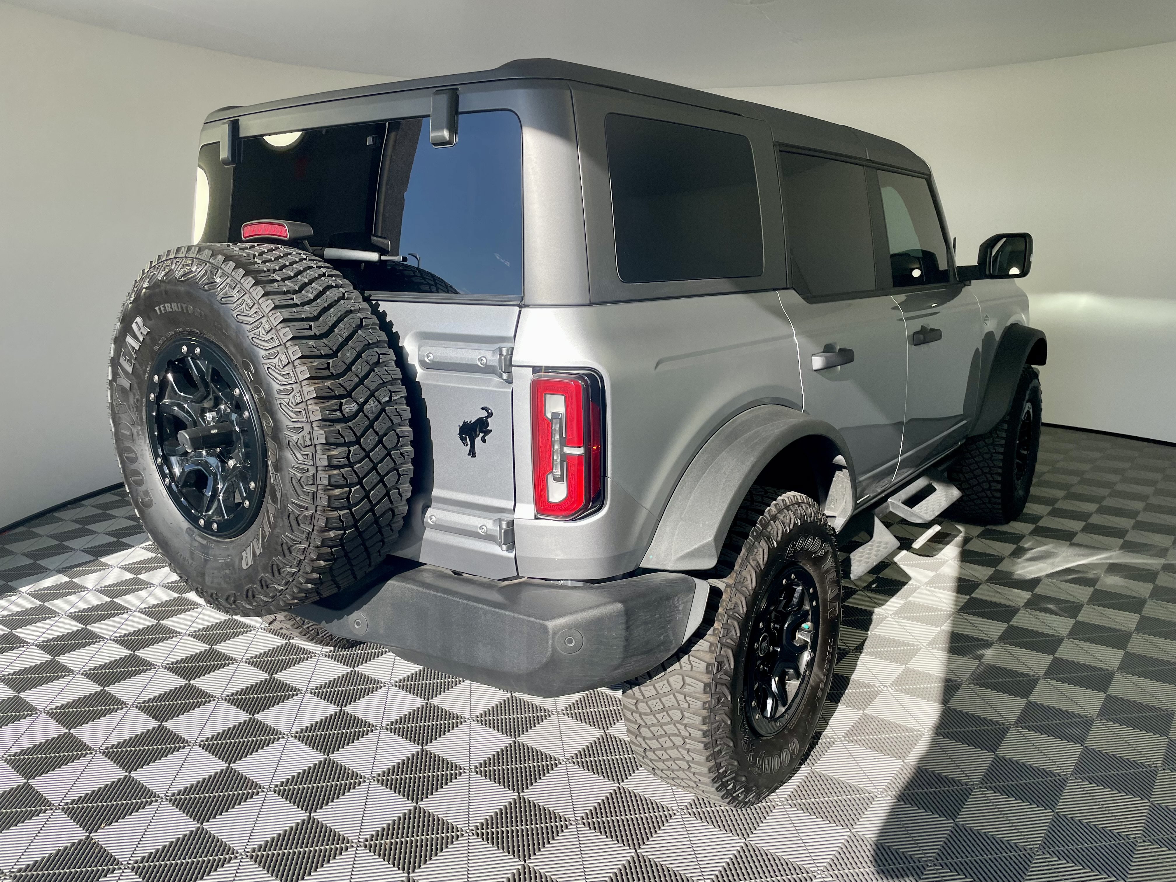 Used 2023 Ford Bronco Wildtrak AWD/4WD image 5