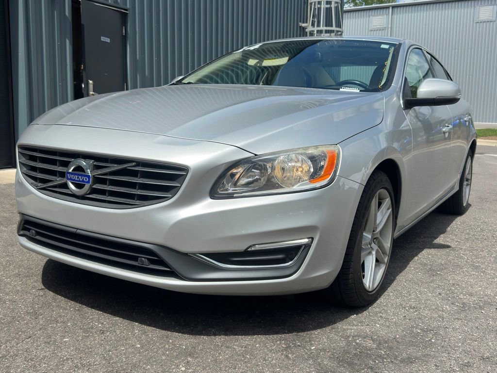 Used 2014 Volvo S60 T5 FWD video 1