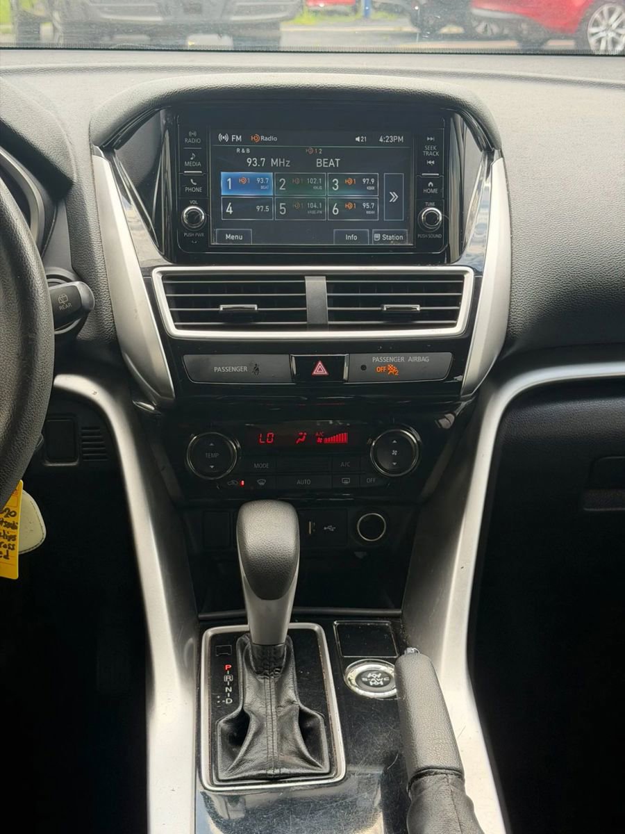 Used 2020 Mitsubishi Eclipse Cross ES AWD/4WD image 17