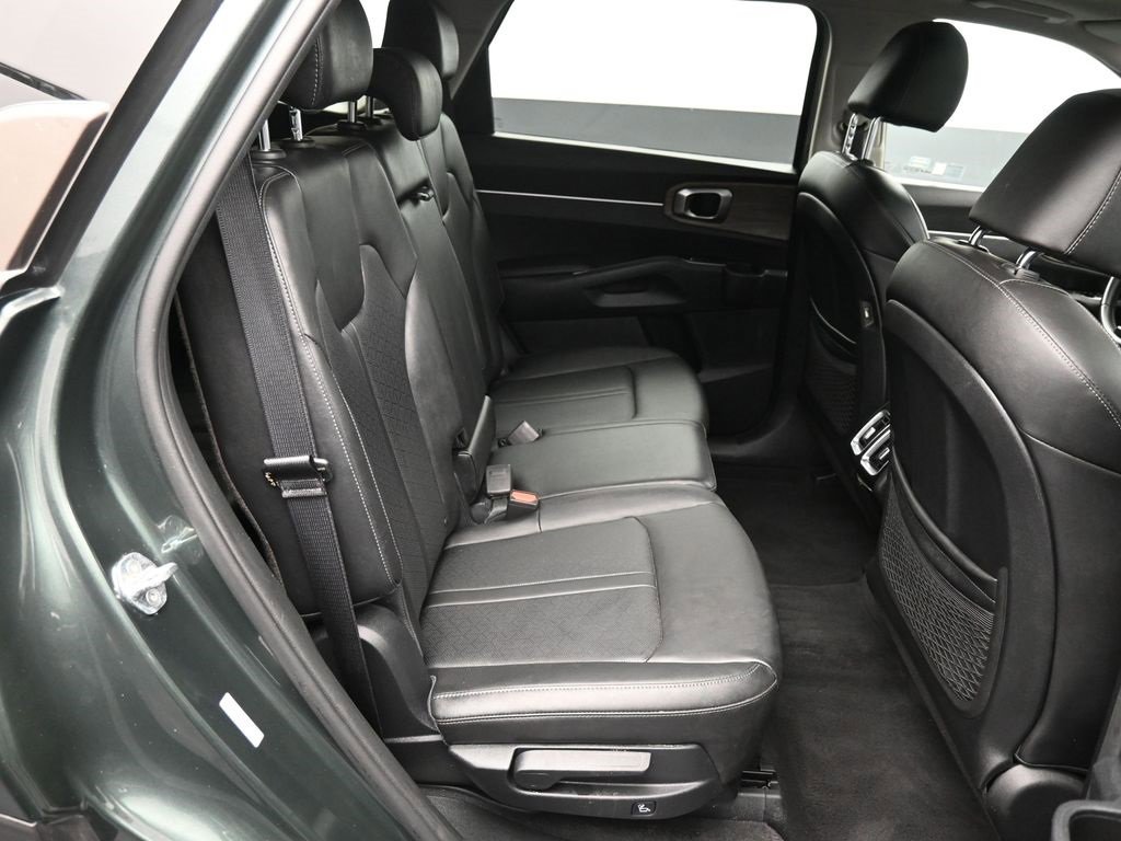 Certified 2023 Kia Sorento S w/ Panoramic Sunroof Package image 25