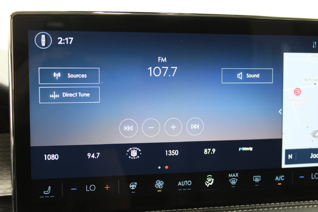 Used 2023 Lincoln Corsair AWD w/ Equipment Group 101A image 52