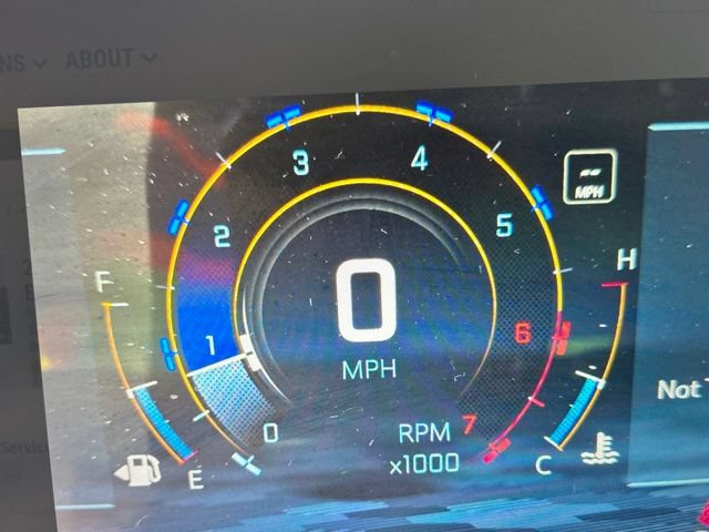 Used 2025 Chevrolet Equinox ACTIV w/ Safety and Technology Package FWD image 6