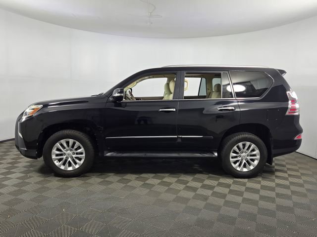 Used 2017 Lexus GX 460 AWD/4WD image 4