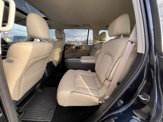 Used 2024 Nissan Armada Platinum w/ Captain's Chairs Package image 10