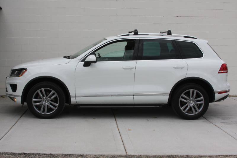 Used 2016 Volkswagen Touareg VR6 AWD/4WD image 11