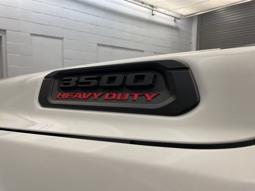 New 2026 RAM 3500 Tradesman AWD/4WD image 9