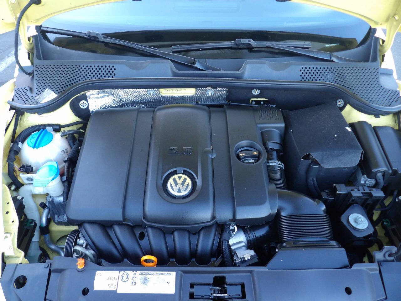 Used 2012 Volkswagen Beetle 2.5 FWD image 13