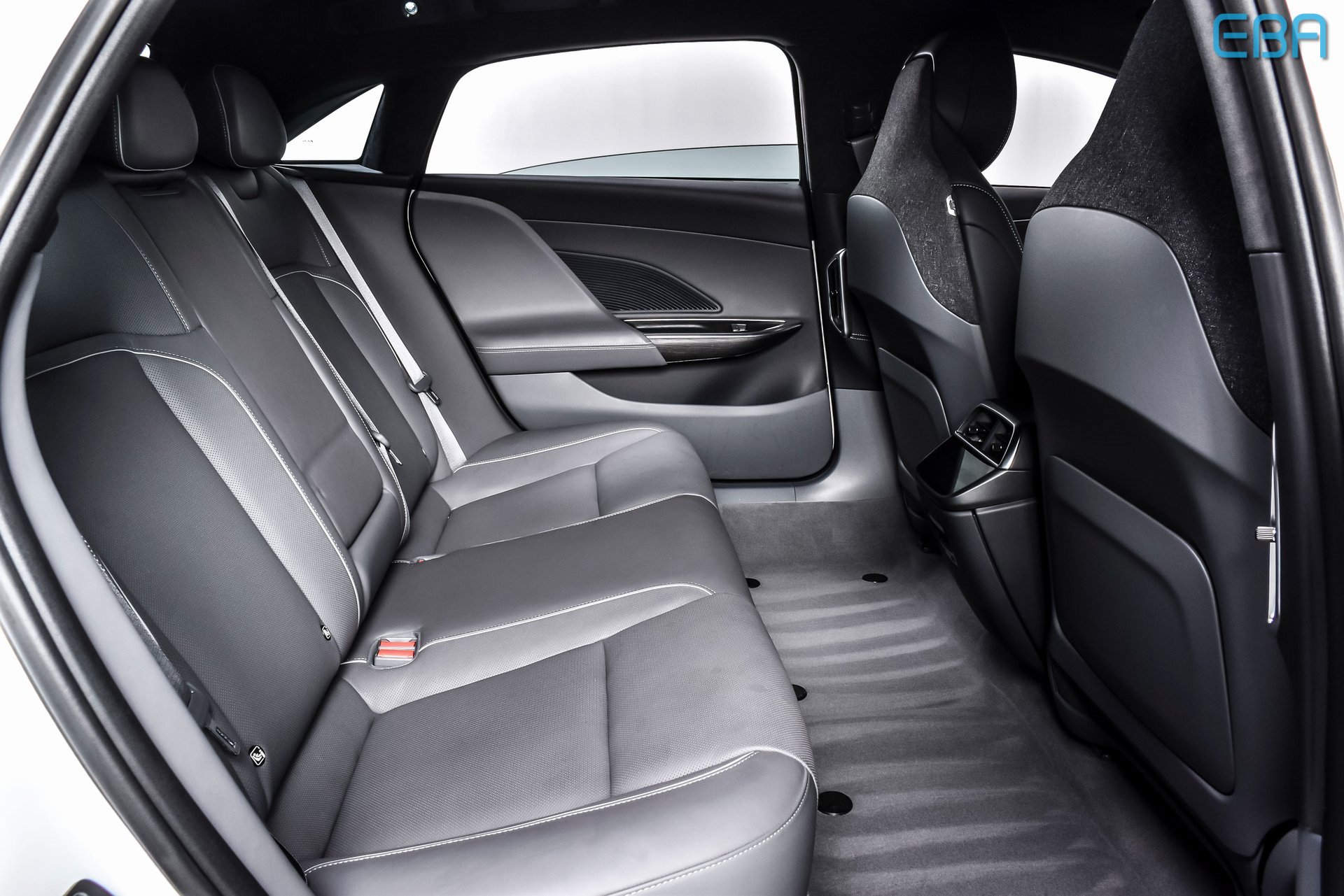 Used 2024 Lucid Air Touring image 24