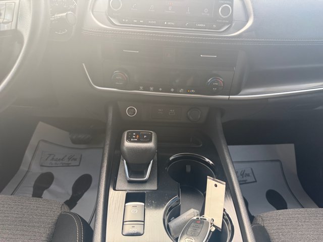 Used 2023 Nissan Rogue SV AWD/4WD image 15