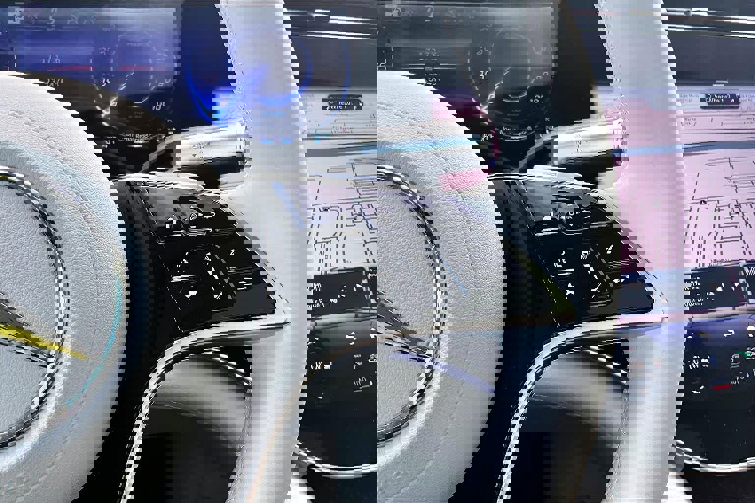 Used 2023 Mercedes-Benz EQS 580 EQS 580 image 24