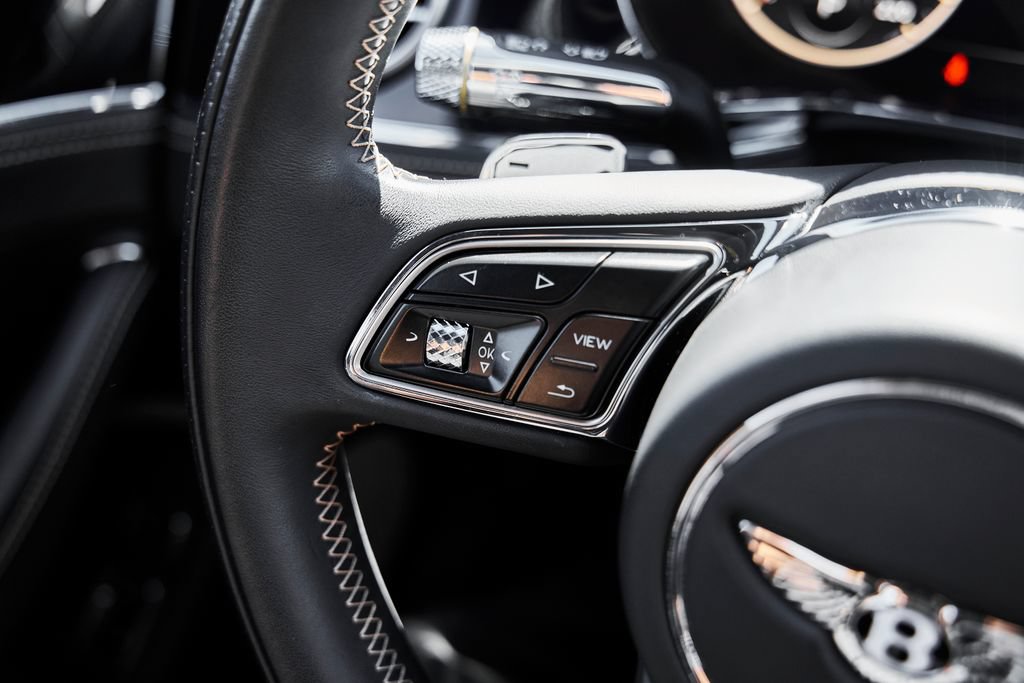 Used 2024 Bentley Flying Spur V8 AWD/4WD image 60