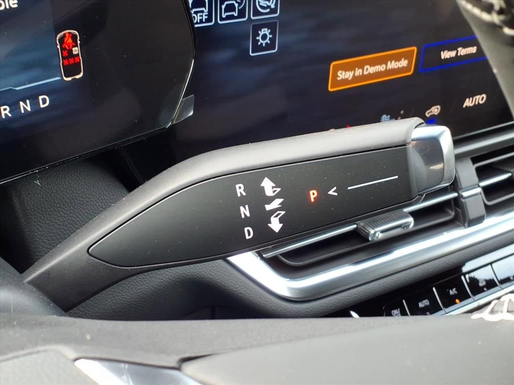 New 2026 Chevrolet Equinox EV LT image 17