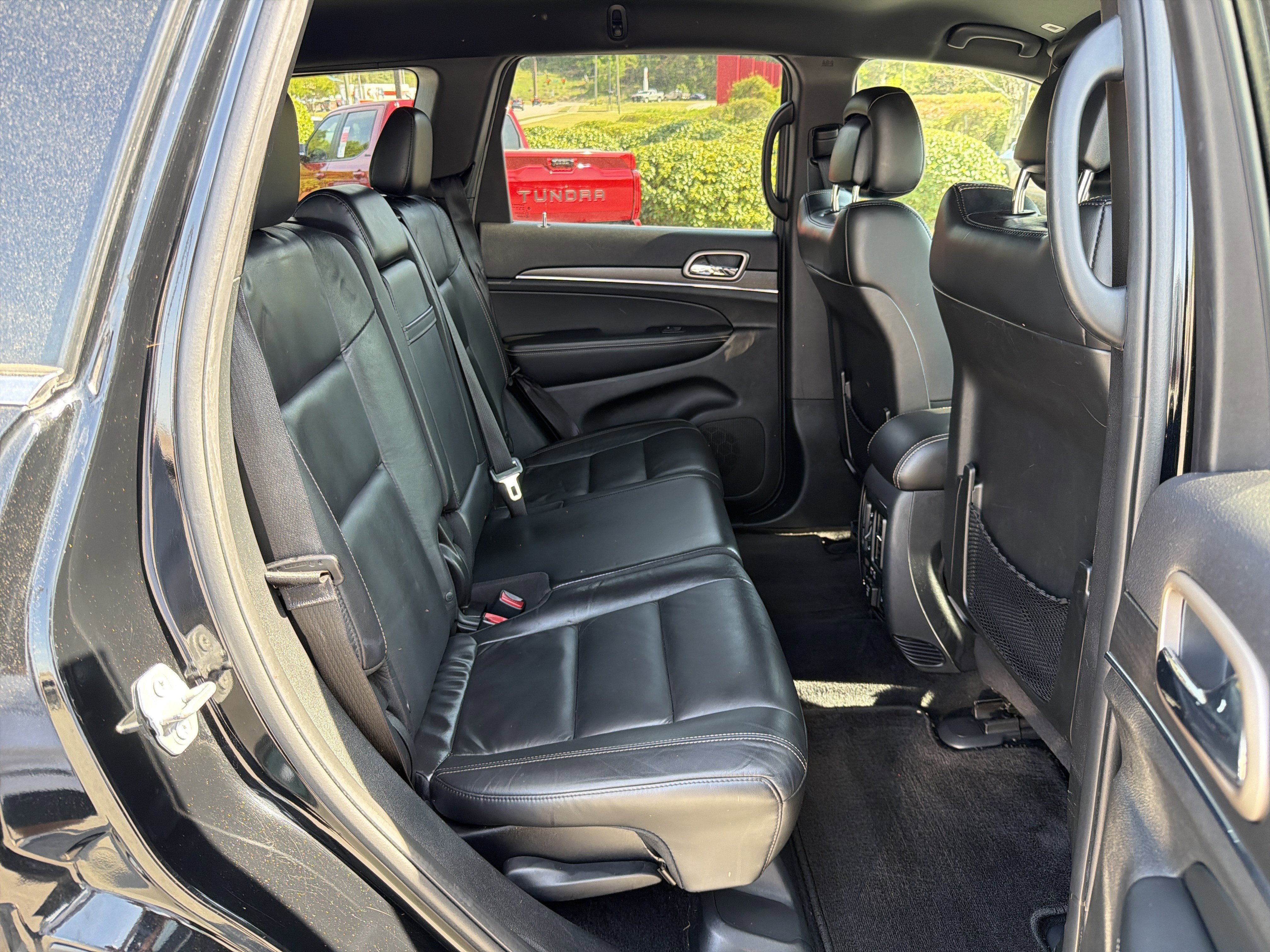 Used 2017 Jeep Grand Cherokee Limited RWD image 28