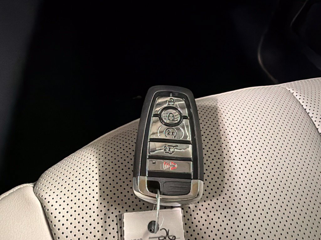 Certified 2026 Lincoln Aviator AWD image 41