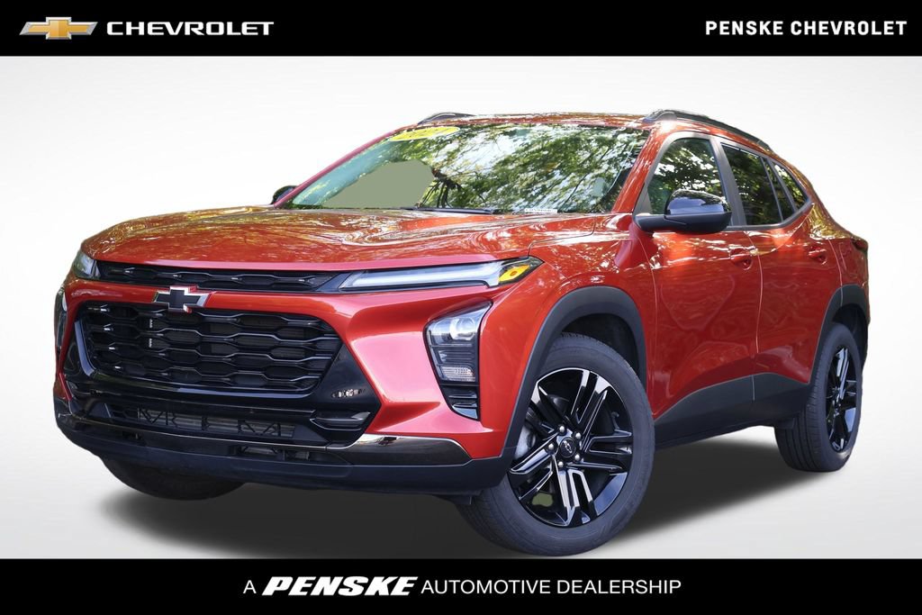 Used 2024 Chevrolet Trax ACTIV w/ Sunroof Package FWD image 1