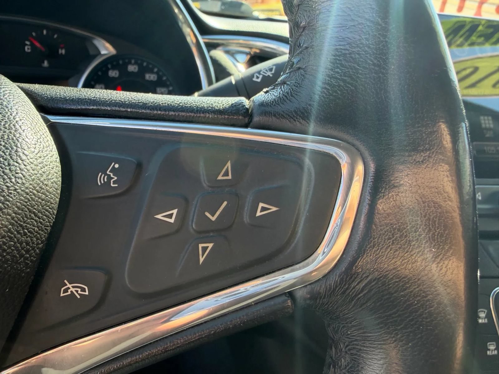 Used 2016 Chevrolet Malibu LT FWD image 19