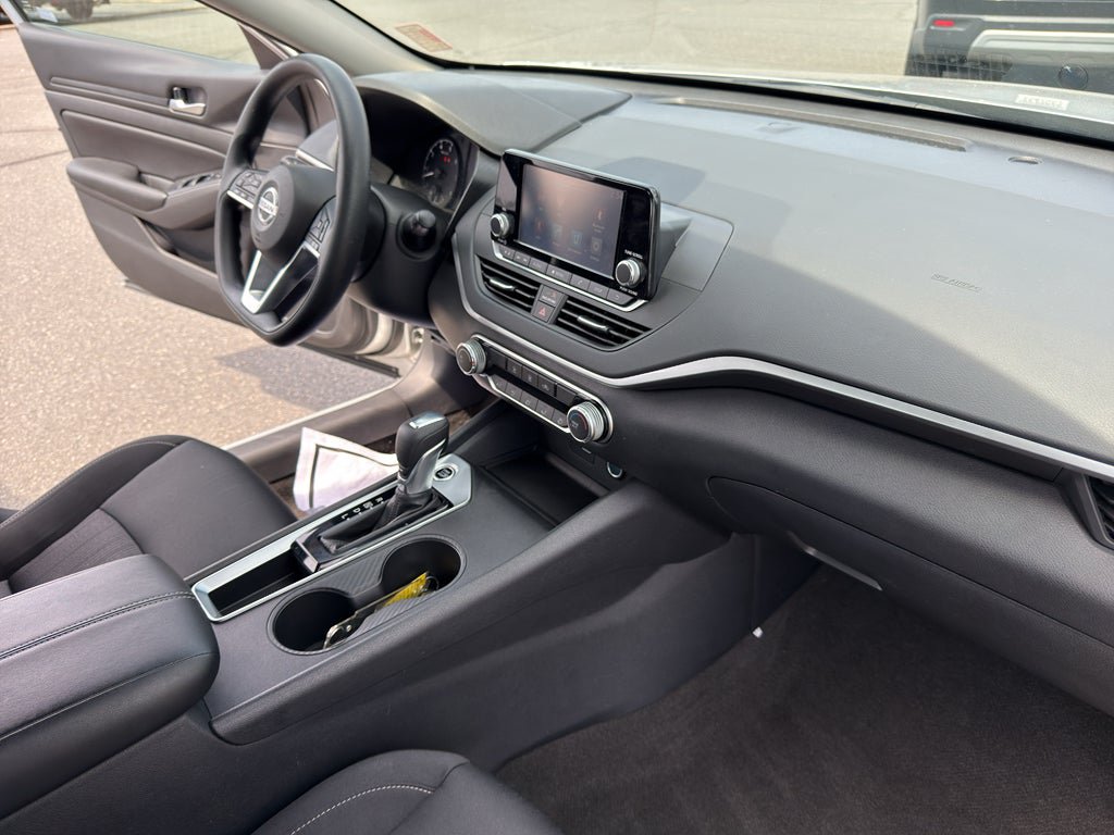Used 2022 Nissan Altima 2.5 S FWD image 28