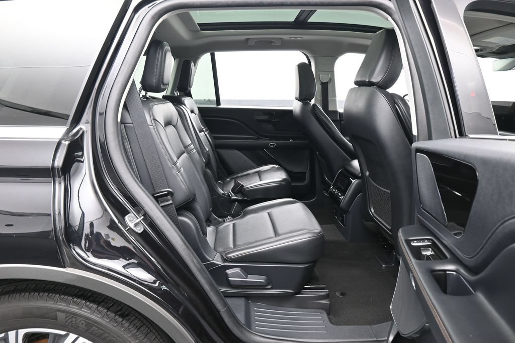 Used 2025 Lincoln Aviator 2WD image 34