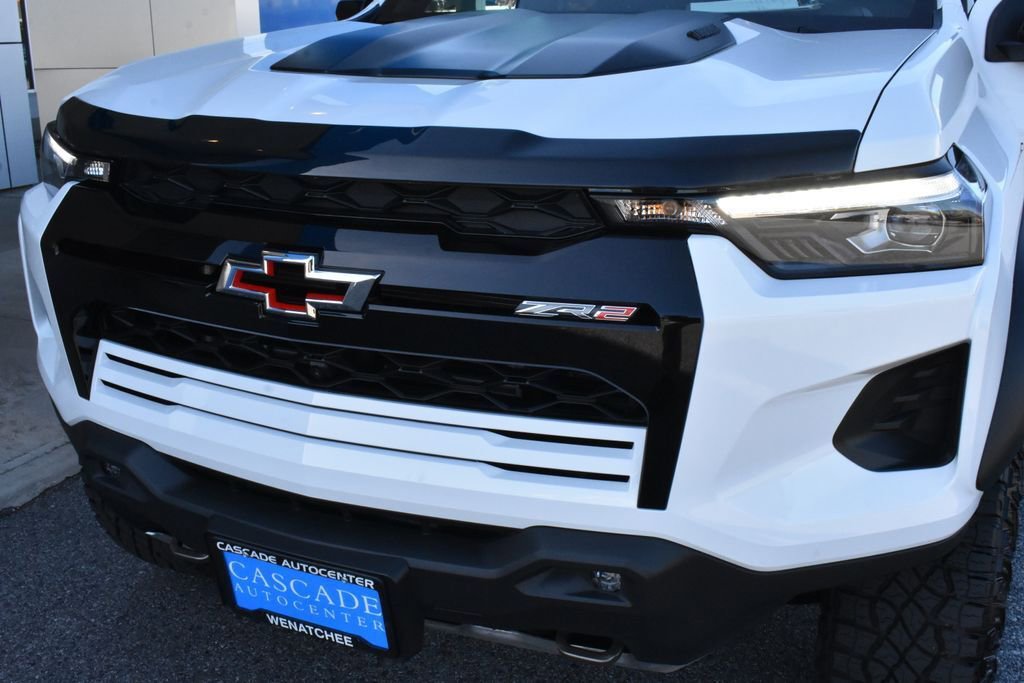 Certified 2026 Chevrolet Colorado ZR2 w/ Technology Package AWD/4WD image 11