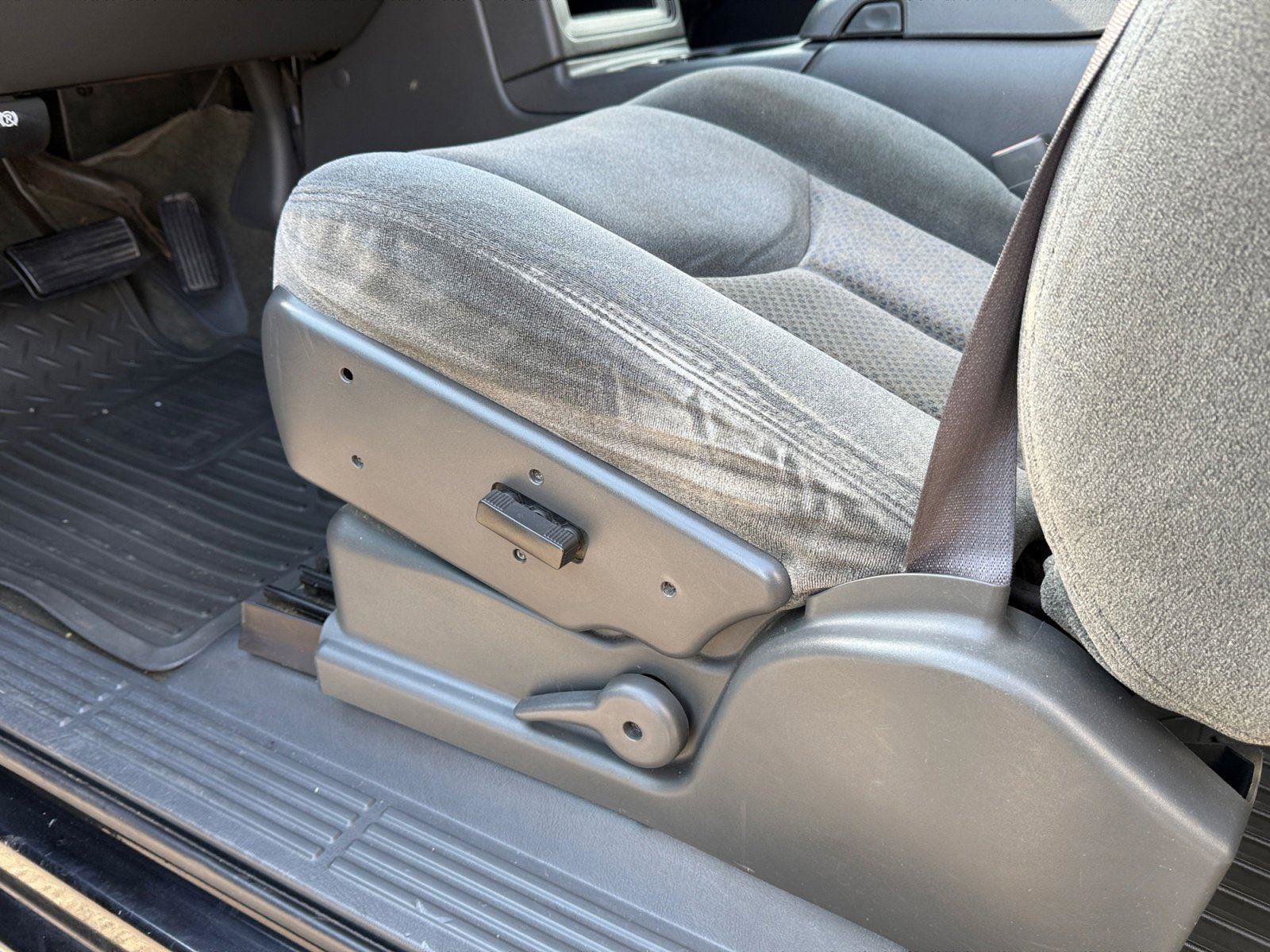 Used 2003 Chevrolet Silverado 1500 LS w/ Off-Road Package AWD/4WD image 16