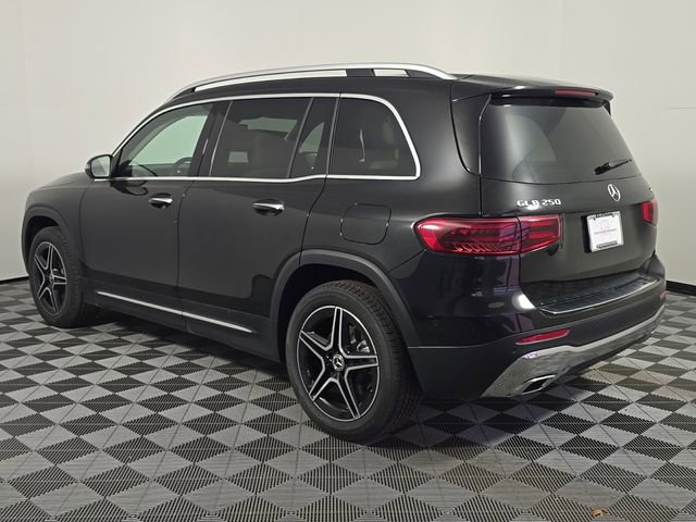 New 2026 Mercedes-Benz GLB 250 4MATIC image 3